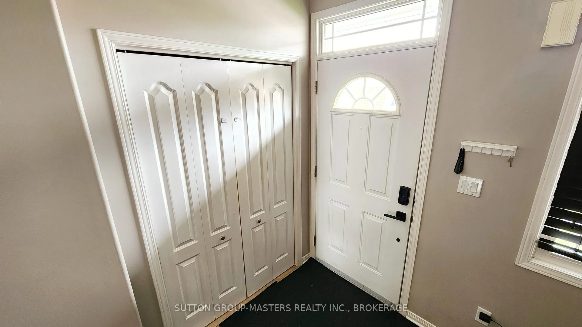 Photo 3 of 443 Maureen Street, Kingston, Kingston East (Incl Barret Crt) — HOMEH