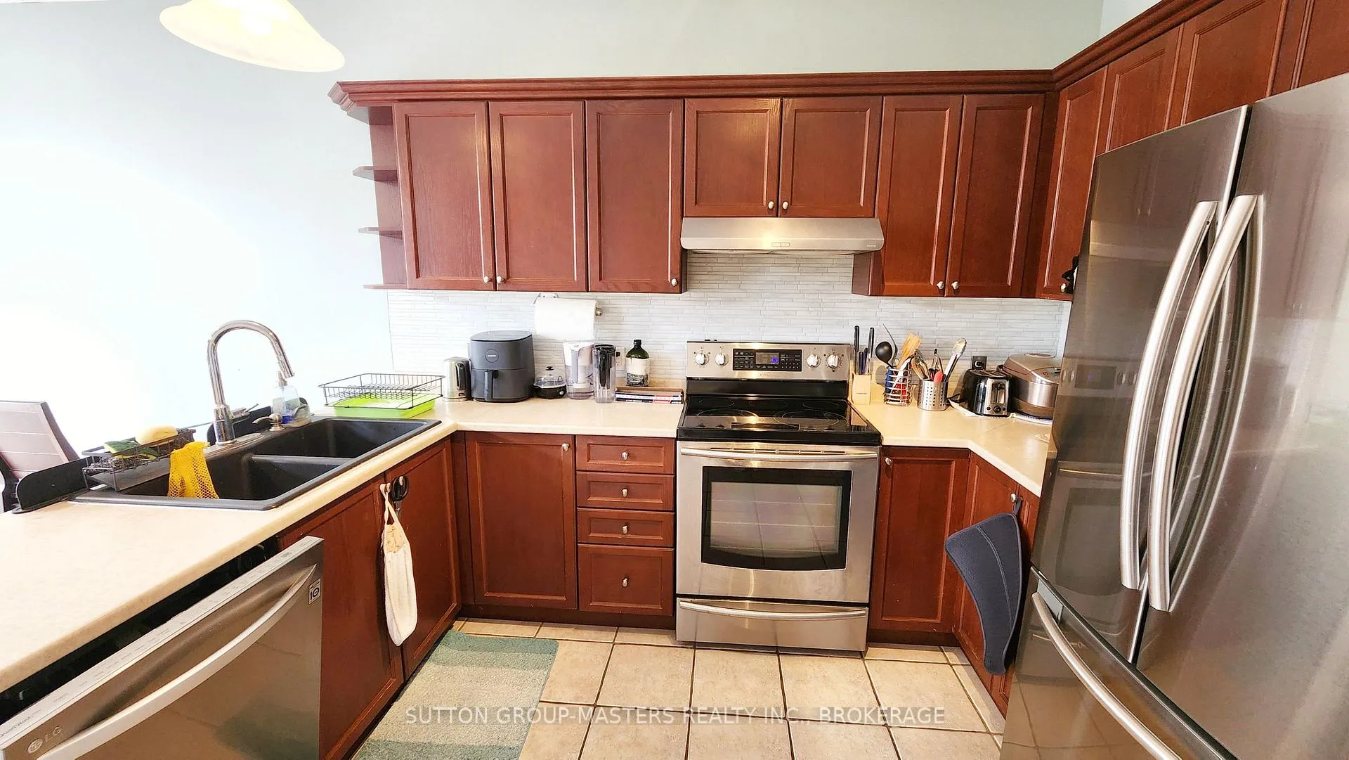 Photo 9 of 443 Maureen Street, Kingston, Kingston East (Incl Barret Crt) — HOMEH