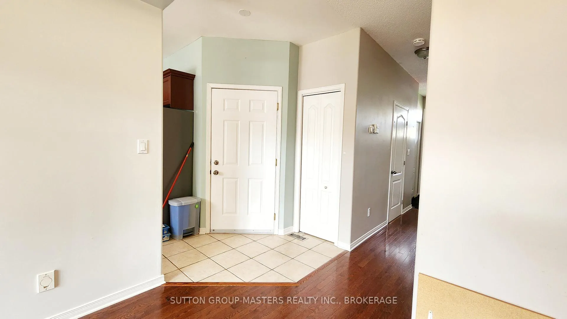 Photo 10 of 443 Maureen Street, Kingston, Kingston East (Incl Barret Crt) — HOMEH