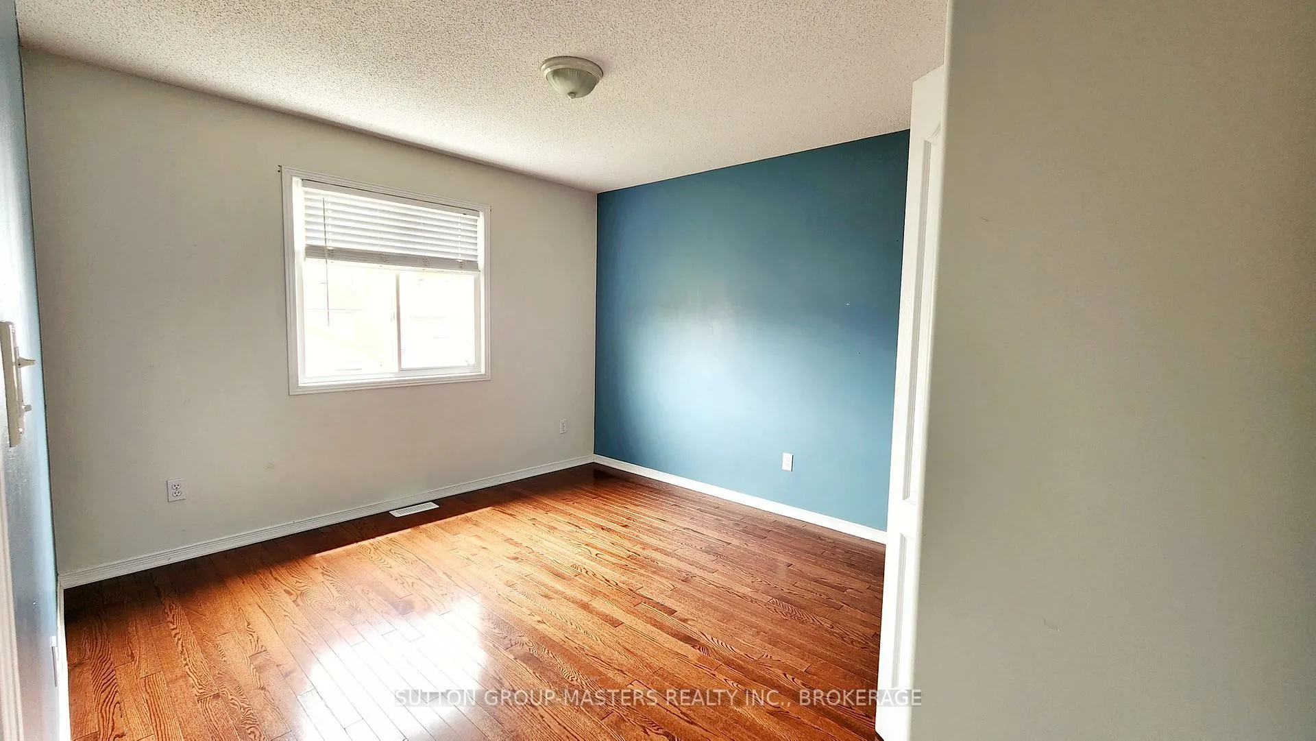 Photo 16 of 443 Maureen Street, Kingston, Kingston East (Incl Barret Crt) — HOMEH