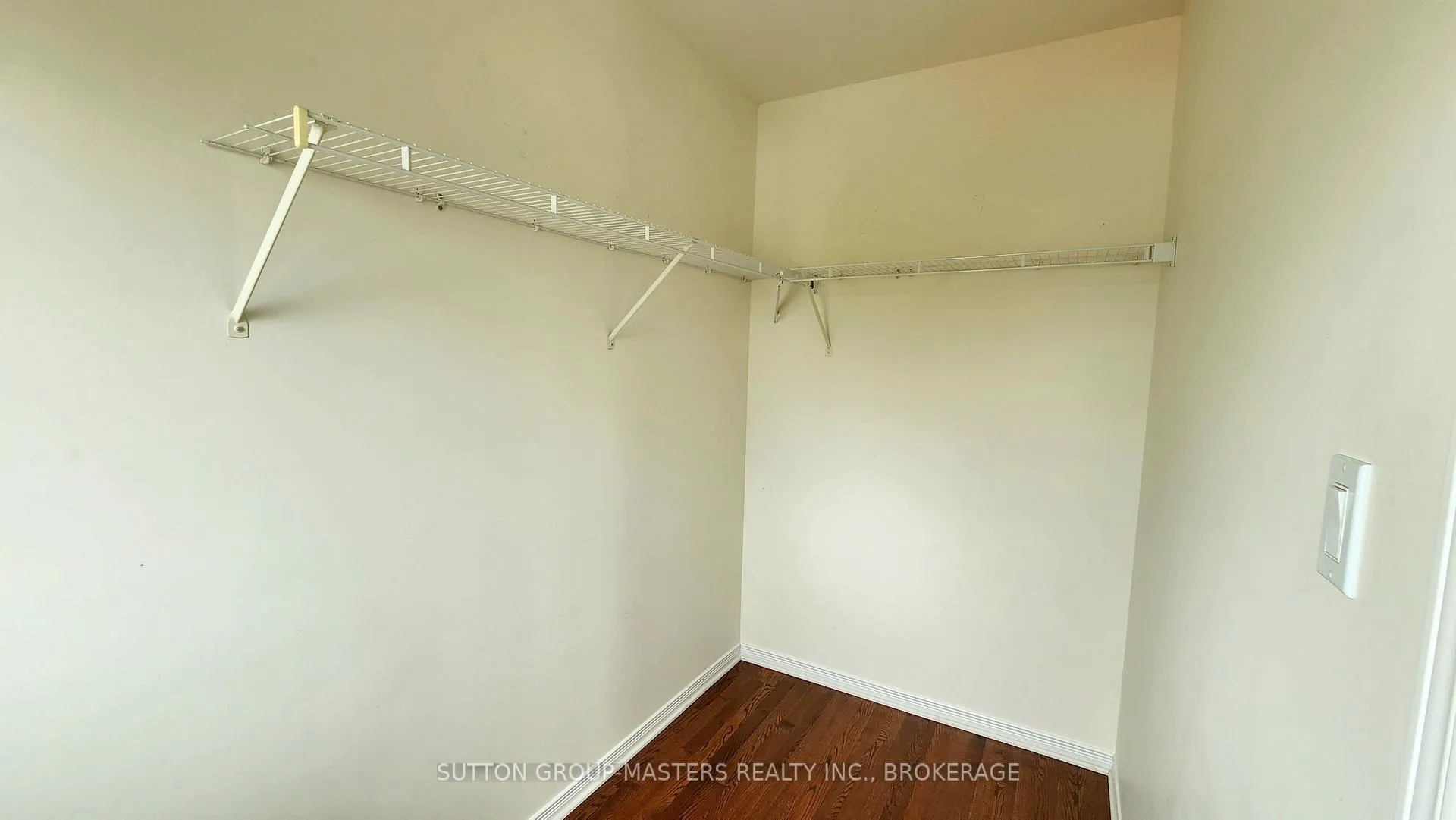 Photo 19 of 443 Maureen Street, Kingston, Kingston East (Incl Barret Crt) — HOMEH
