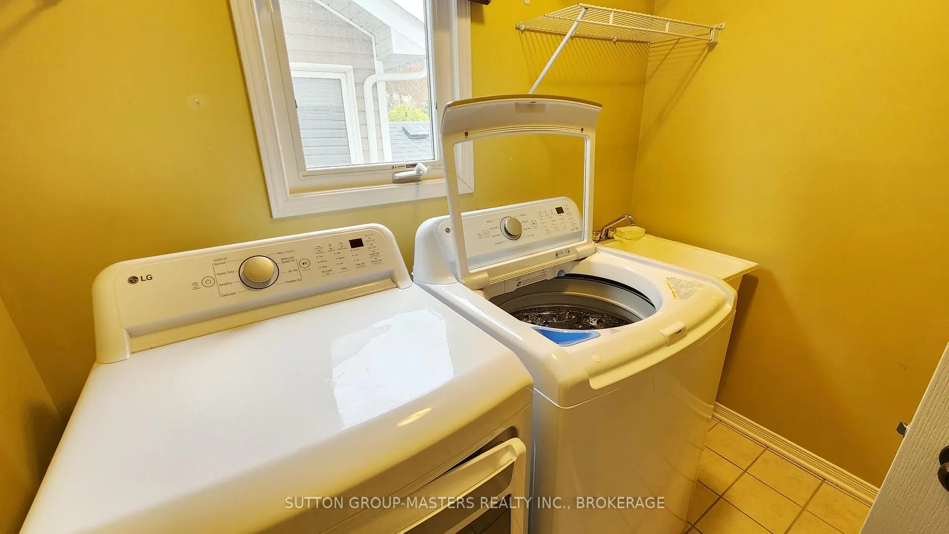 Photo 22 of 443 Maureen Street, Kingston, Kingston East (Incl Barret Crt) — HOMEH