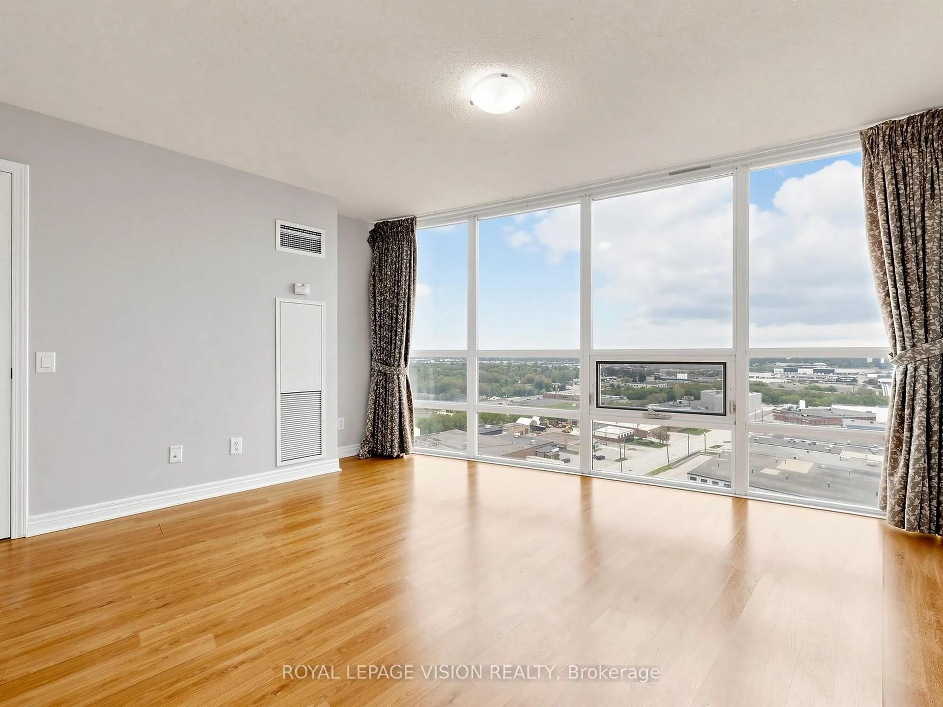 Photo 14 of Unit 1415, 83 Borough Drive, Scarborough, Bendale — HOMEH