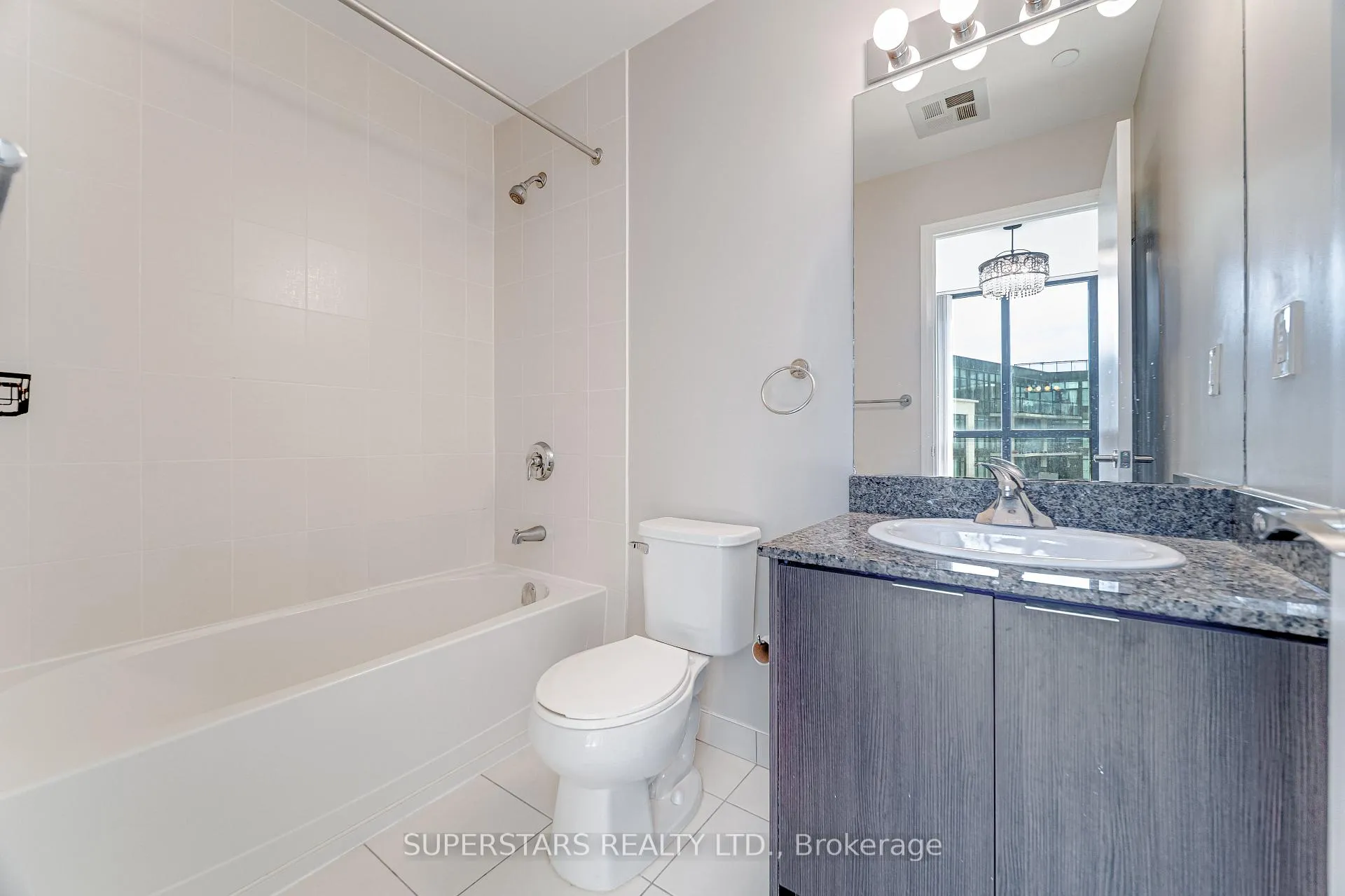 Photo 19 of Unit 401, 2910 Highway 7, Vaughan, Concord — HOMEH