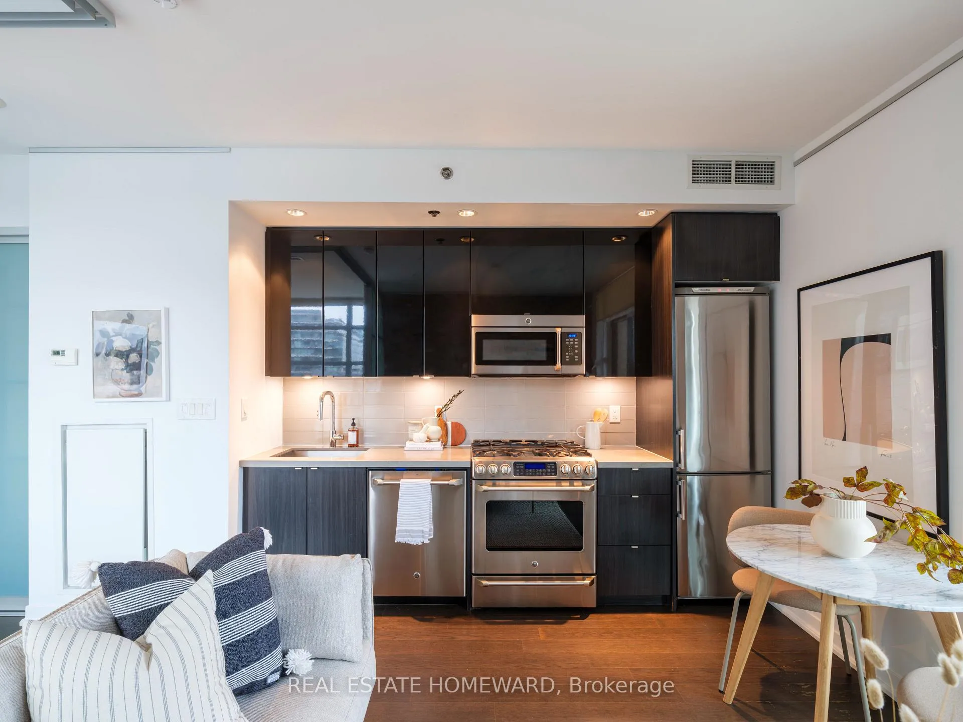 Photo 4 of Unit 412, 88 Colgate Avenue, Toronto, South Riverdale — HOMEH