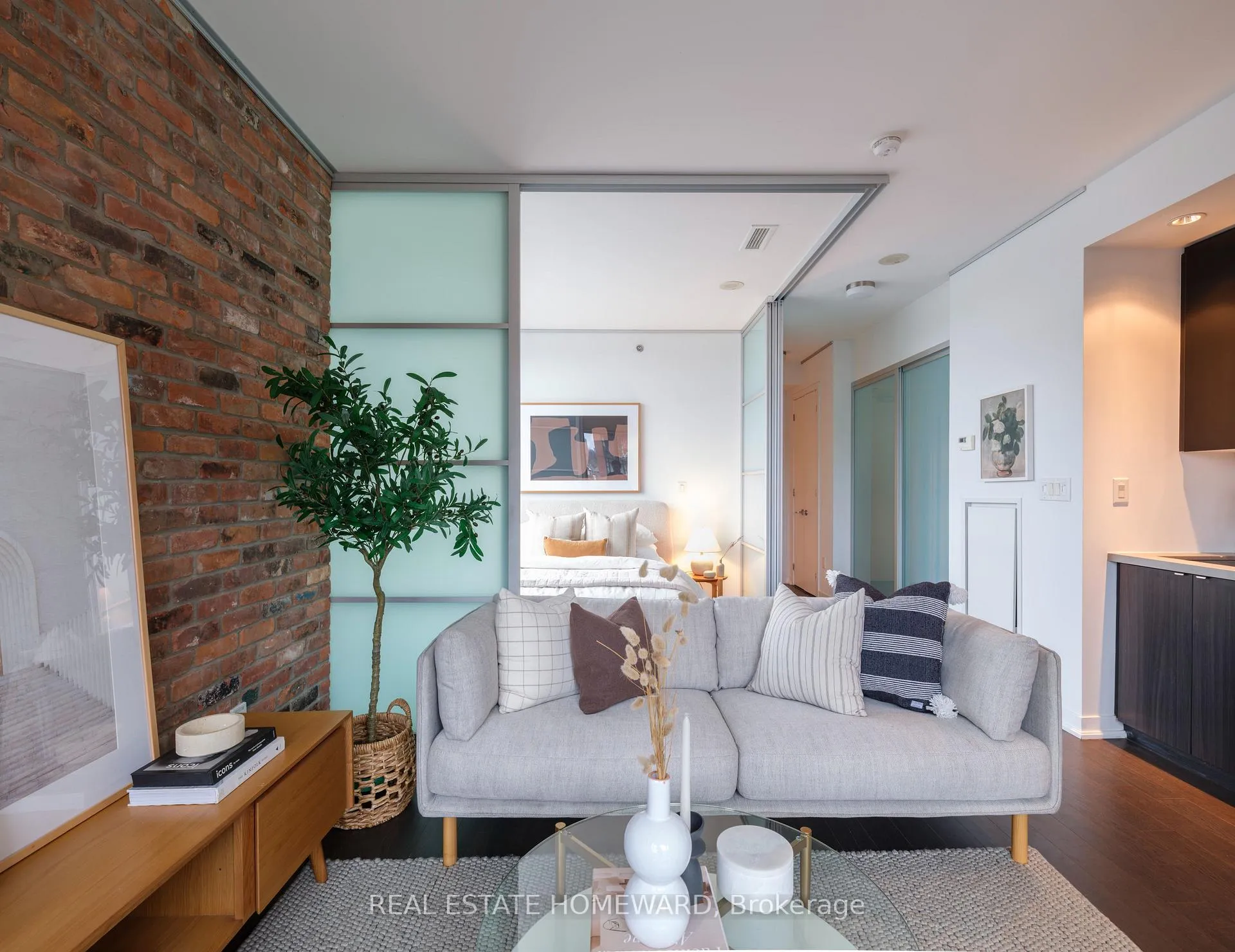 Photo 6 of Unit 412, 88 Colgate Avenue, Toronto, South Riverdale — HOMEH