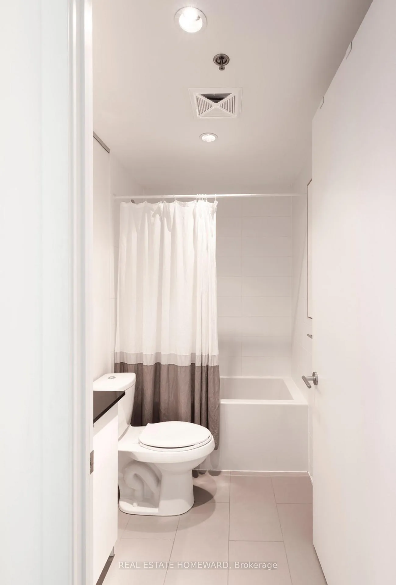 Photo 13 of Unit 412, 88 Colgate Avenue, Toronto, South Riverdale — HOMEH