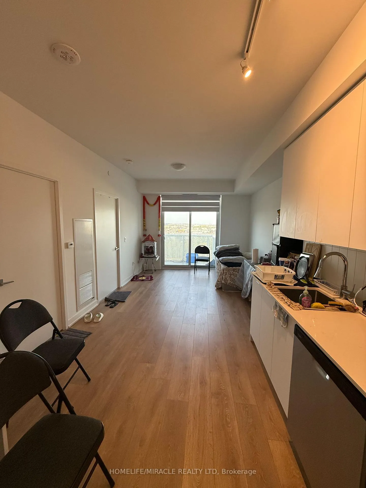 Photo 2 of Unit 1328, 498 Caldari Road, Vaughan, Concord — HOMEH
