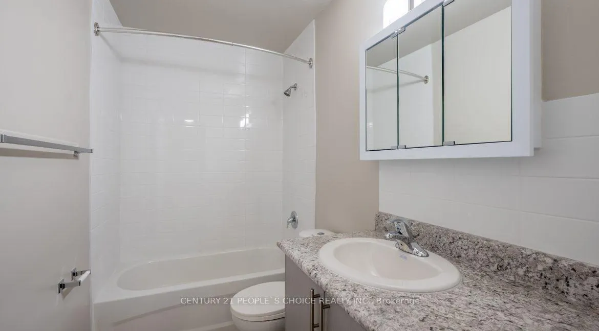 Photo 4 of Unit 504, 1030 Pearson Drive, Oakville, Falgarwood — HOMEH