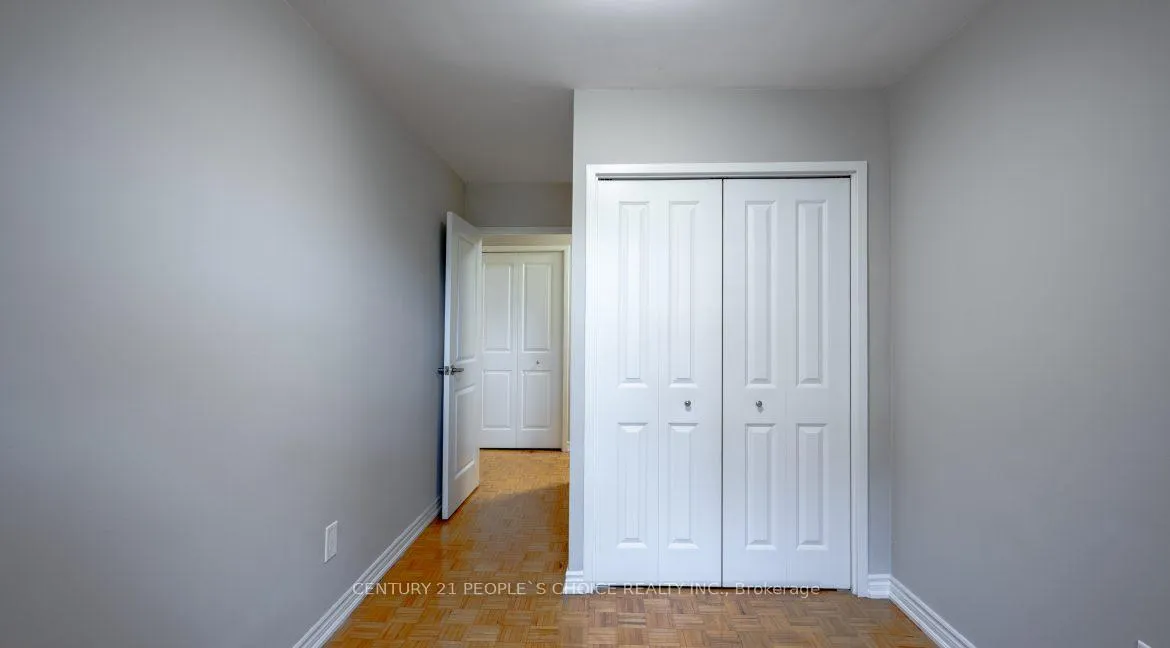 Photo 6 of Unit 504, 1030 Pearson Drive, Oakville, Falgarwood — HOMEH
