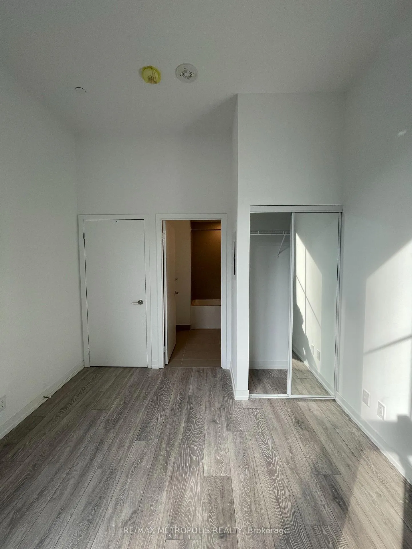Photo 4 of Unit 705, 55 Mercer Street, Toronto, Waterfront Communities — HOMEH