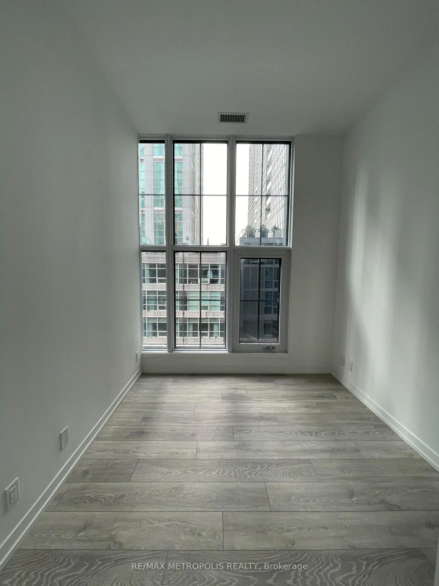 Photo 12 of Unit 705, 55 Mercer Street, Toronto, Waterfront Communities — HOMEH