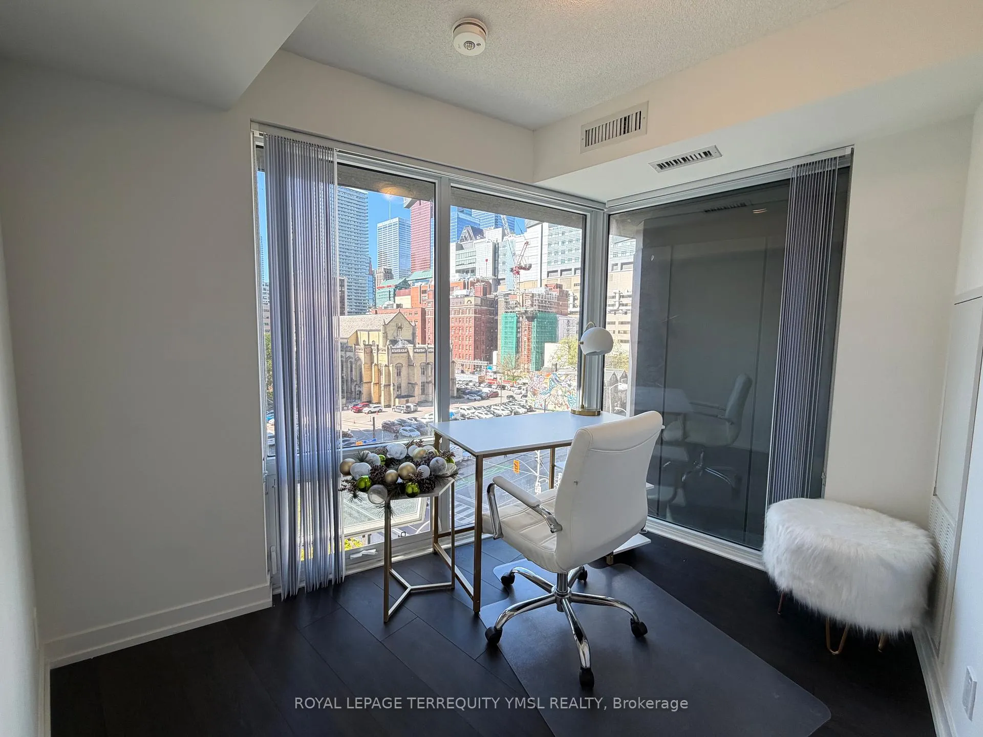 Photo 13 of Unit 5, 60 Shuter Street, Toronto, Church-Yonge Corridor — HOMEH