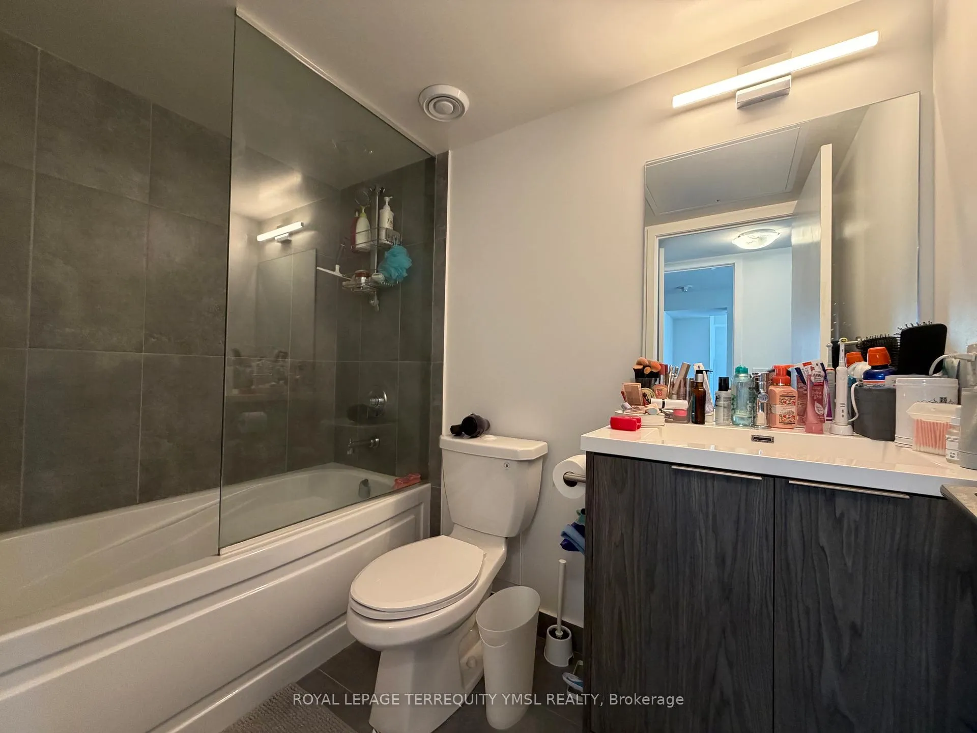 Photo 16 of Unit 5, 60 Shuter Street, Toronto, Church-Yonge Corridor — HOMEH