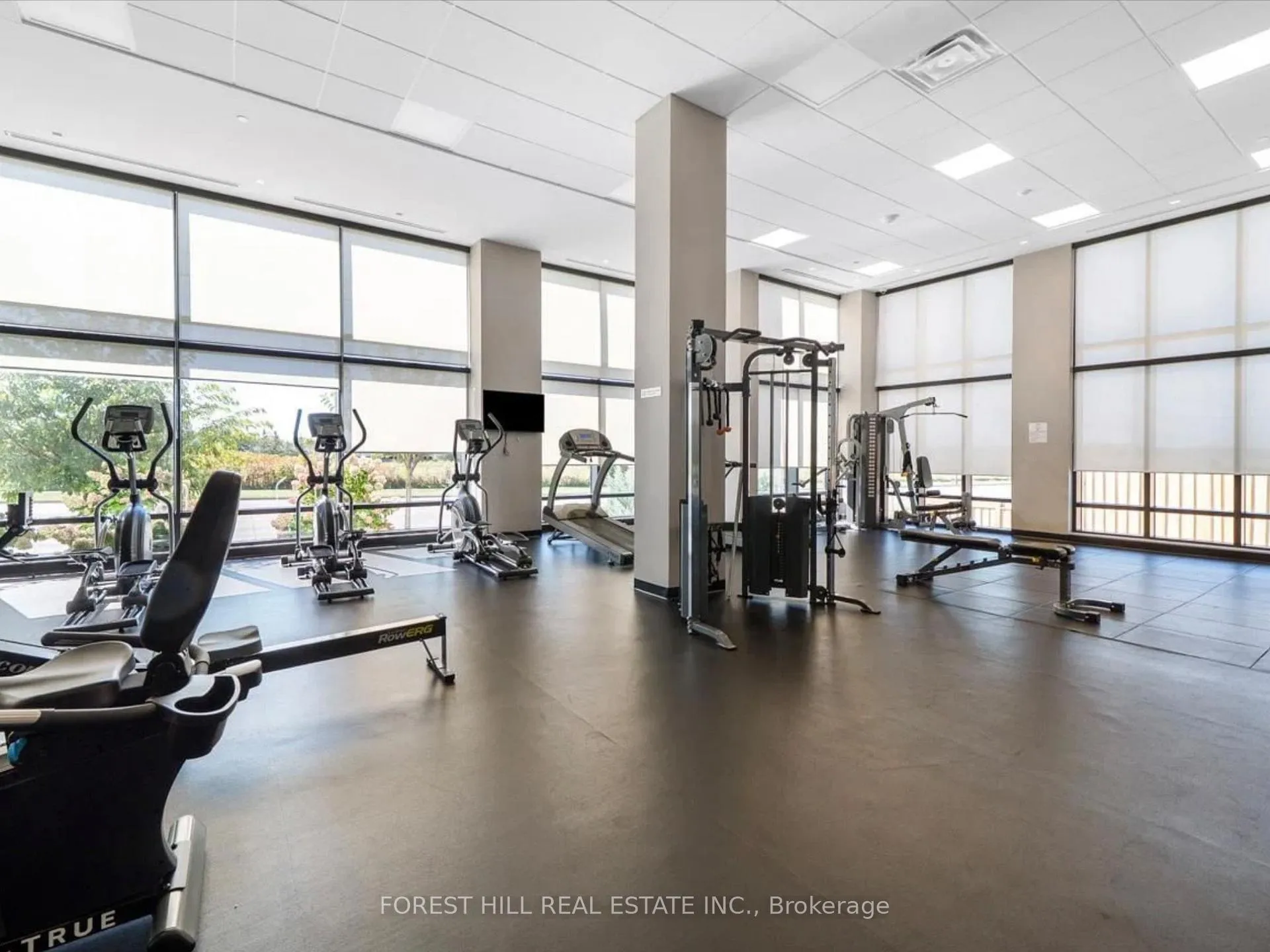Photo 4 of Unit 3, 681 Yonge Street, Barrie, Painswick South — HOMEH