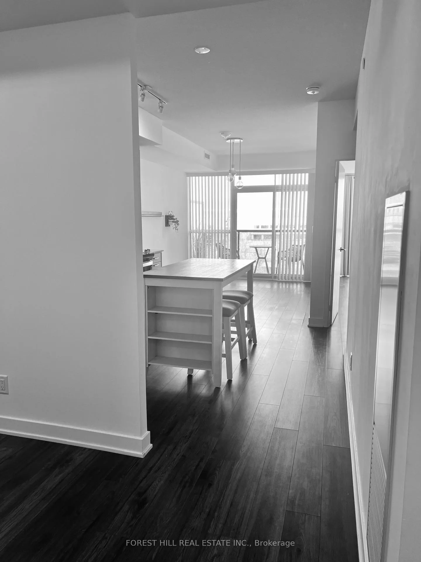 Photo 9 of Unit 3, 681 Yonge Street, Barrie, Painswick South — HOMEH