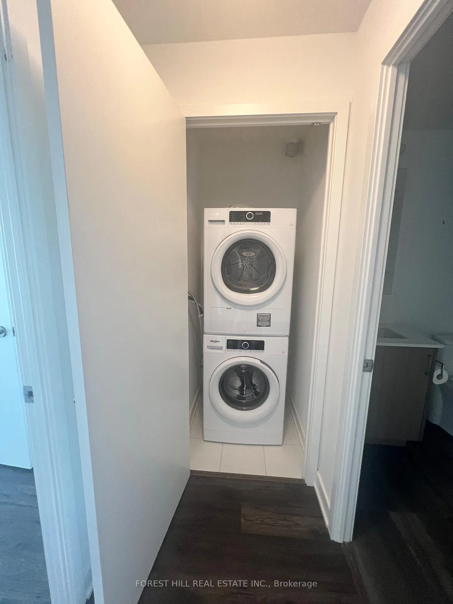 Photo 16 of Unit 3, 681 Yonge Street, Barrie, Painswick South — HOMEH