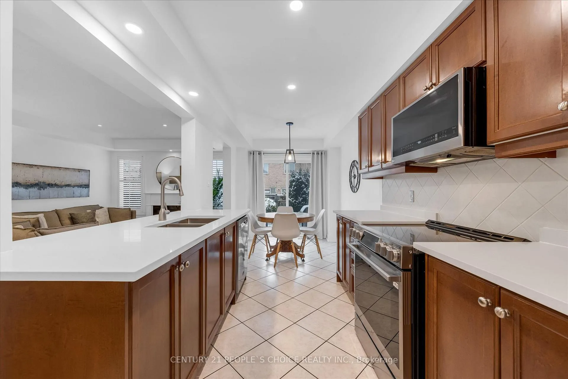 Photo 12 of Unit 35, 2511 Boros Road, Burlington, Rose — HOMEH