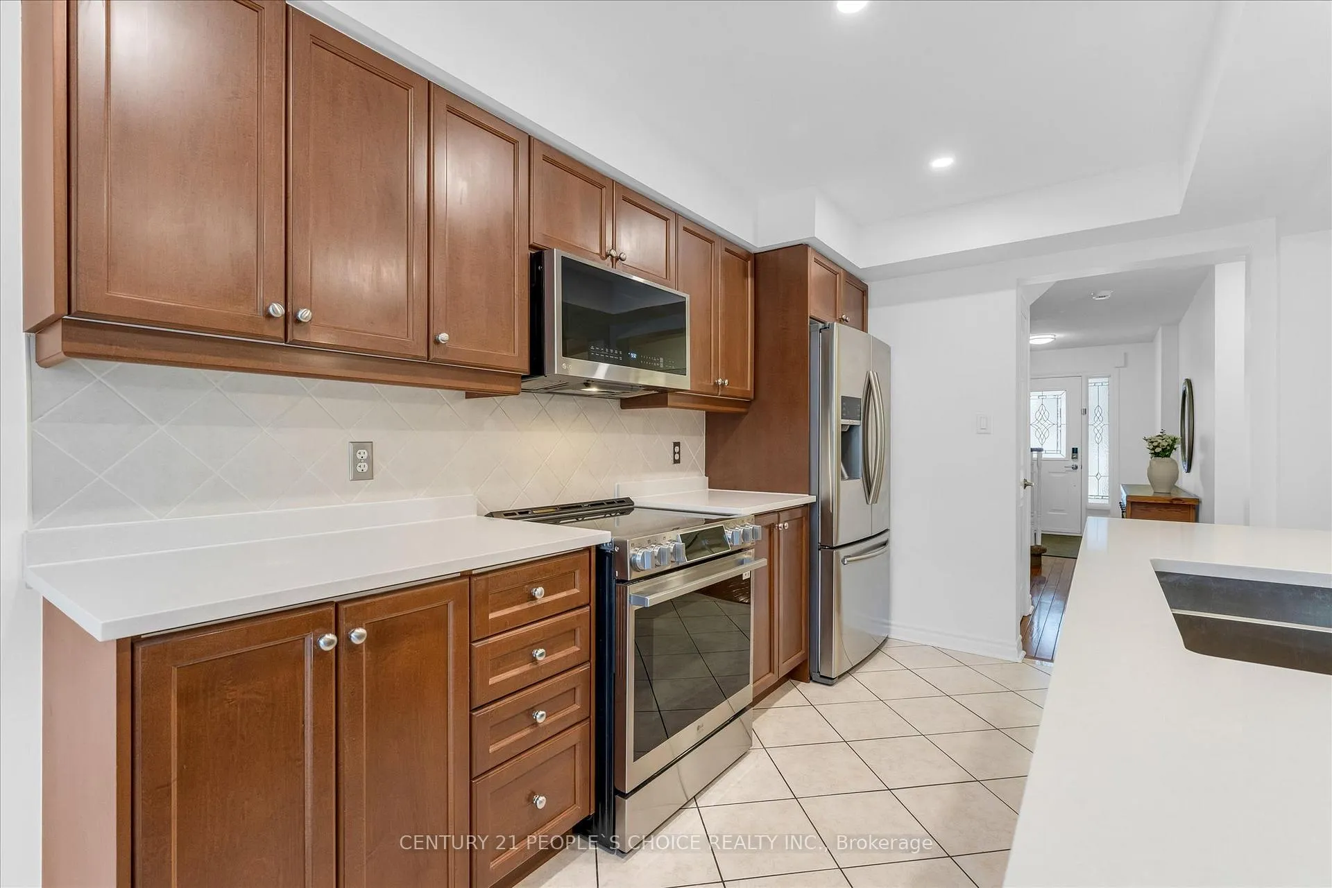 Photo 14 of Unit 35, 2511 Boros Road, Burlington, Rose — HOMEH