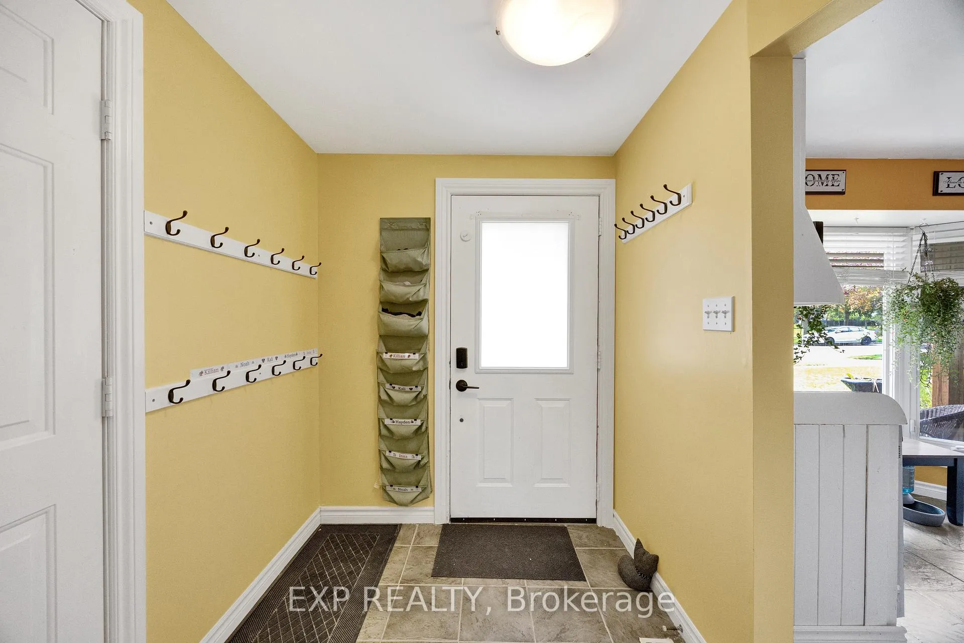 Photo 3 of 220 Rosebank Place, Kitchener — HOMEH