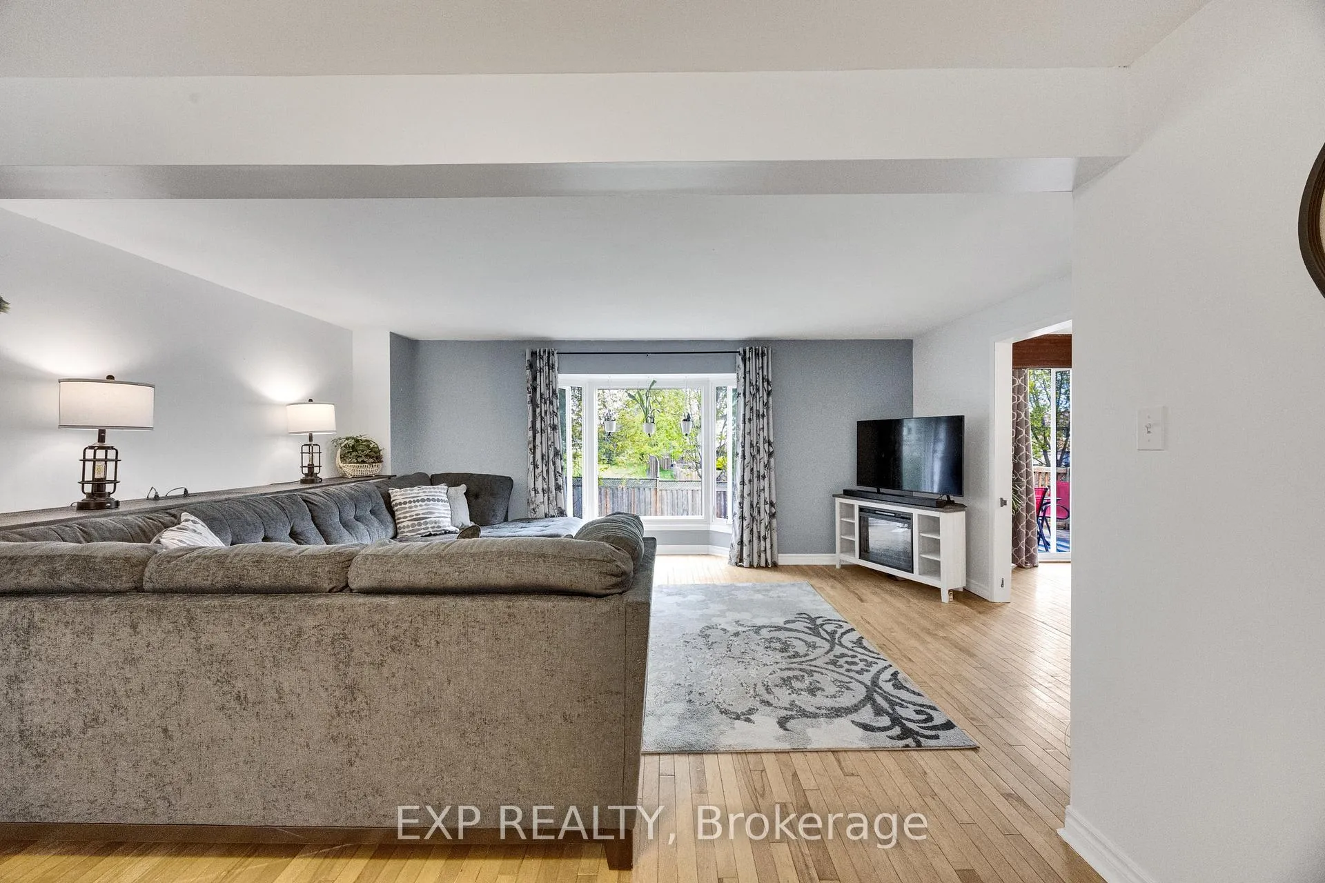 Photo 11 of 220 Rosebank Place, Kitchener — HOMEH
