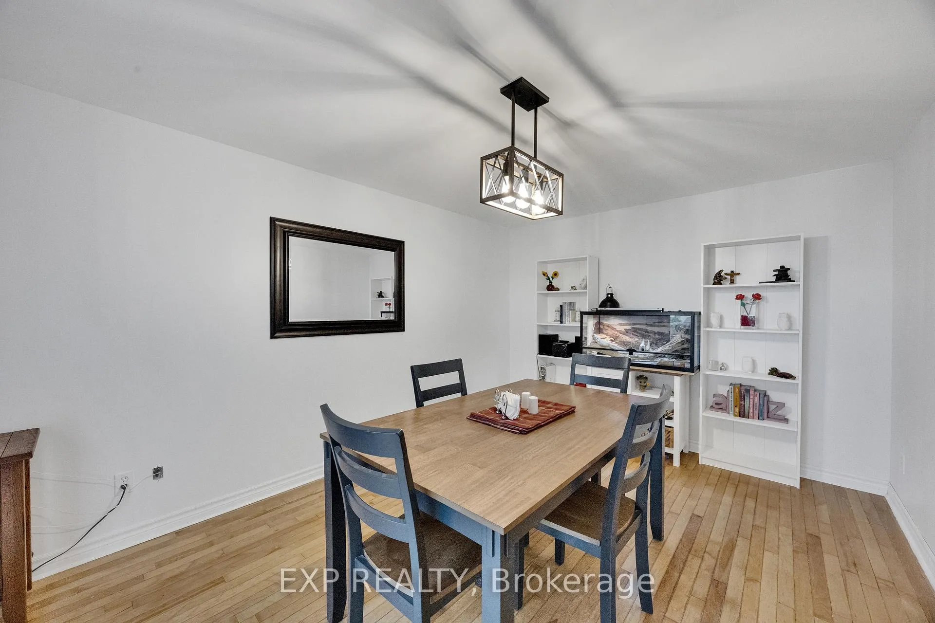 Photo 17 of 220 Rosebank Place, Kitchener — HOMEH