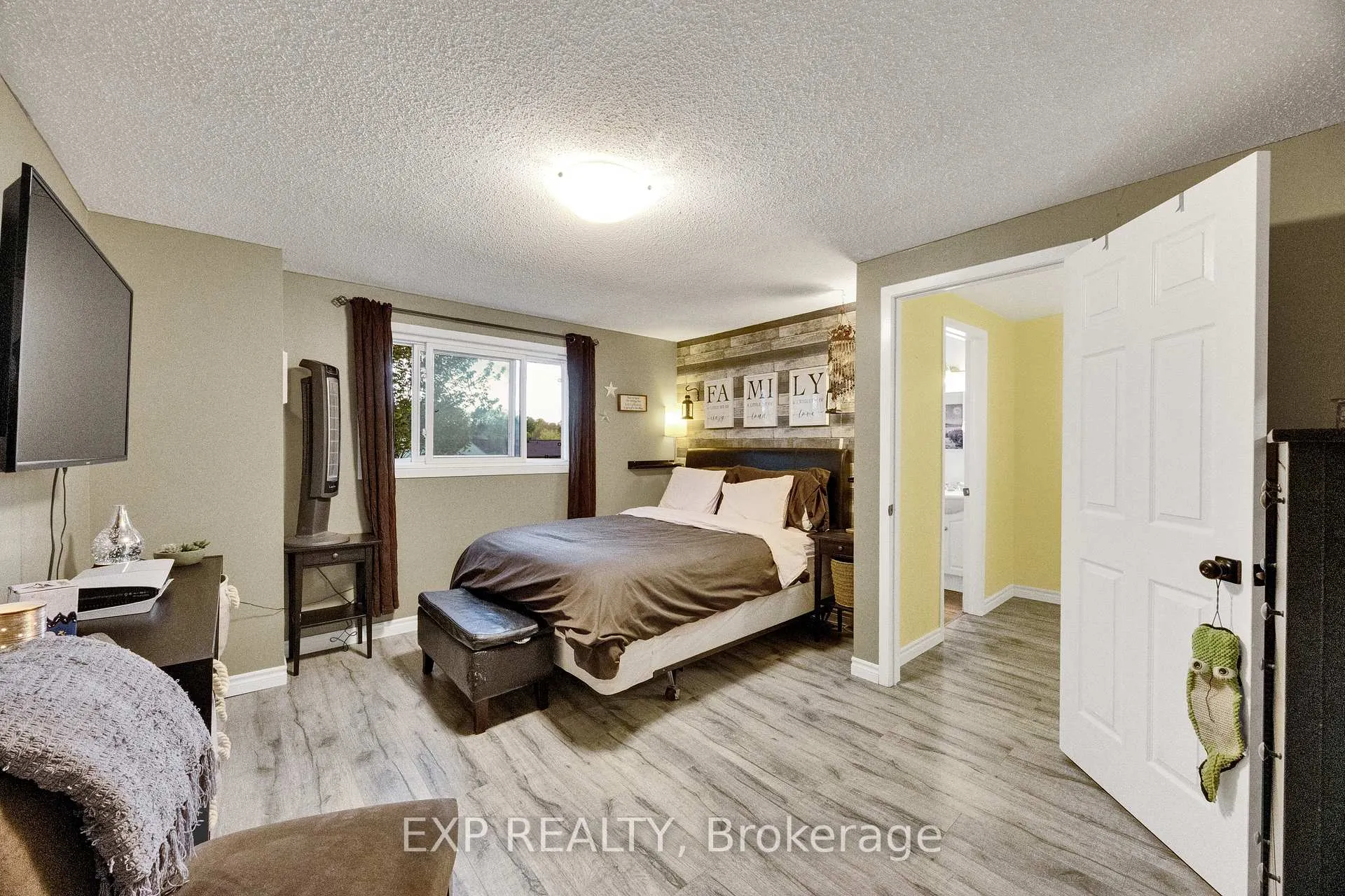 Photo 21 of 220 Rosebank Place, Kitchener — HOMEH