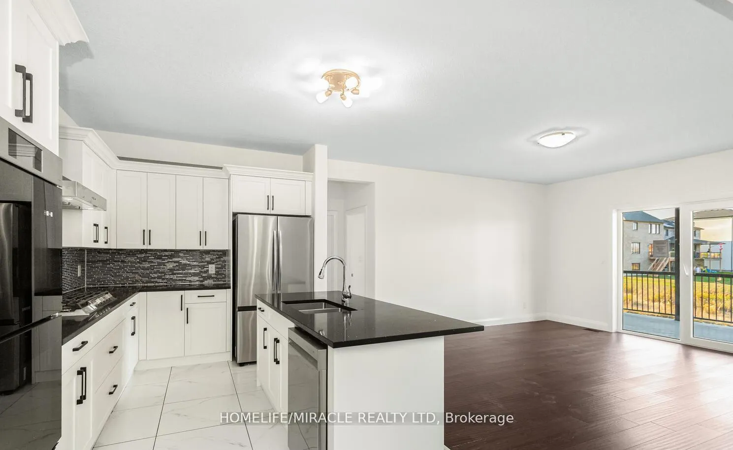 Photo 12 of 80 Grandville Circle, Brant, Paris — HOMEH