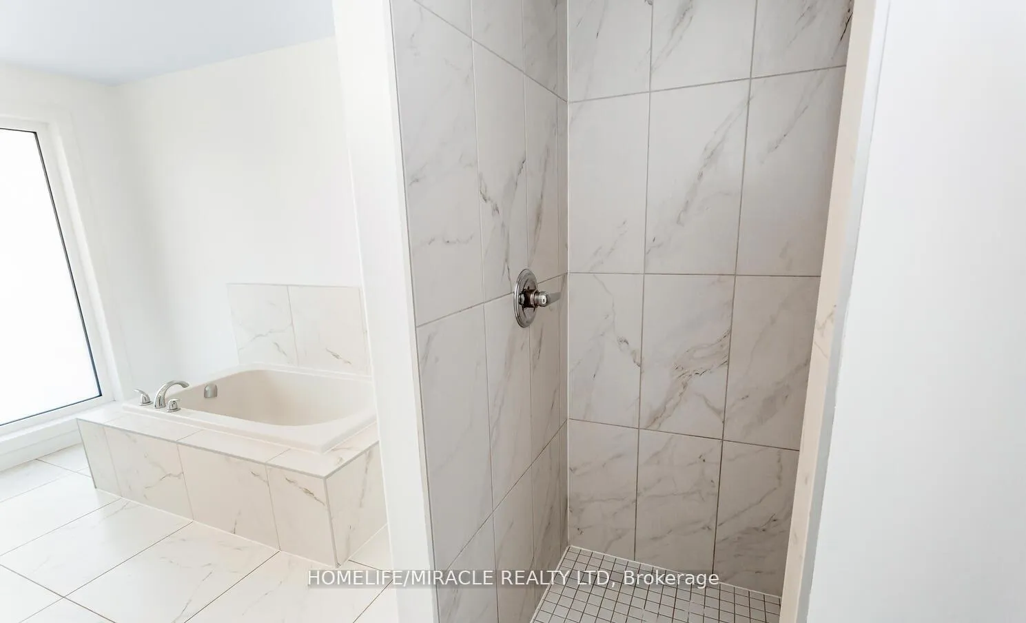 Photo 36 of 80 Grandville Circle, Brant, Paris — HOMEH