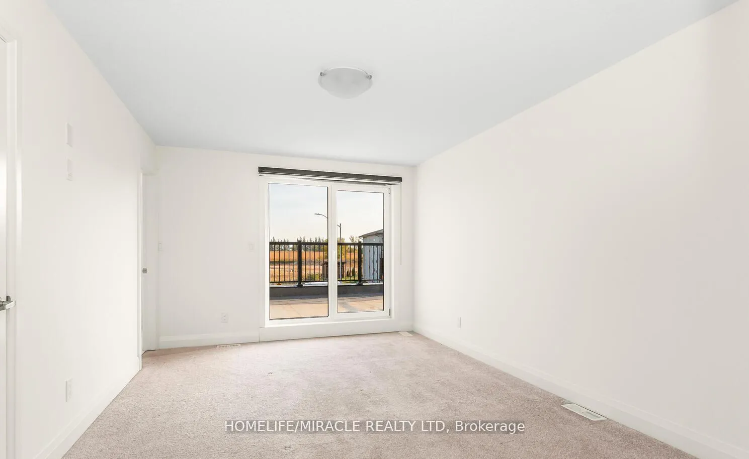 Photo 40 of 80 Grandville Circle, Brant, Paris — HOMEH