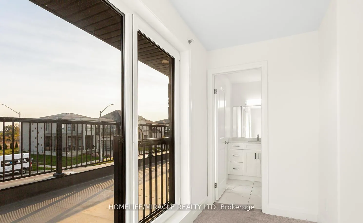Photo 43 of 80 Grandville Circle, Brant, Paris — HOMEH