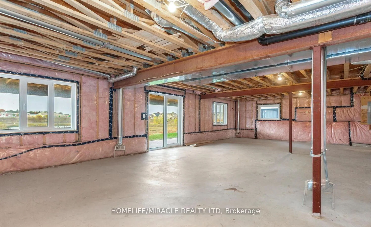 Photo 45 of 80 Grandville Circle, Brant, Paris — HOMEH