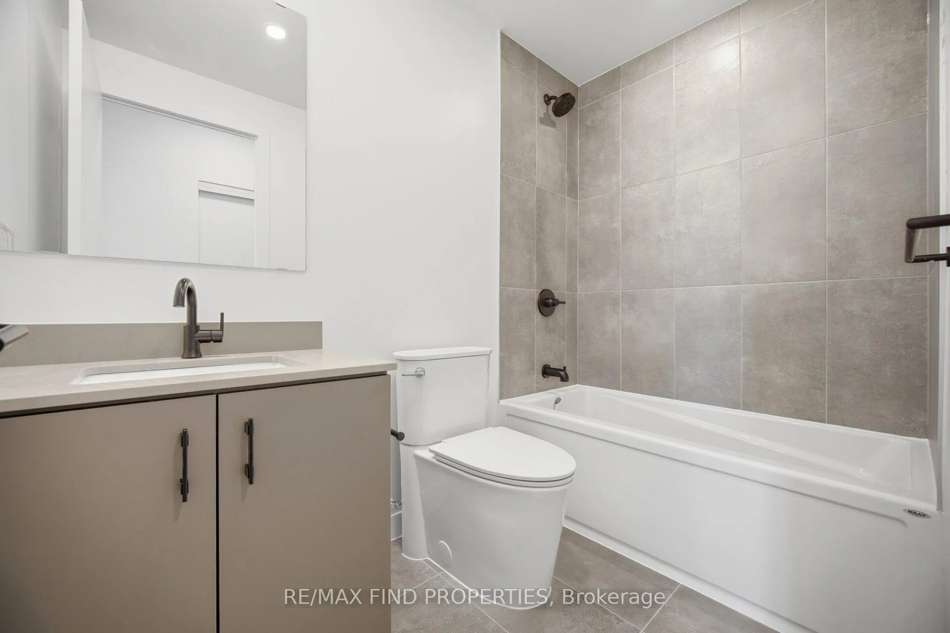 Photo 17 of Unit C1305, 4878 Powers Common, Burlington, Alton — HOMEH