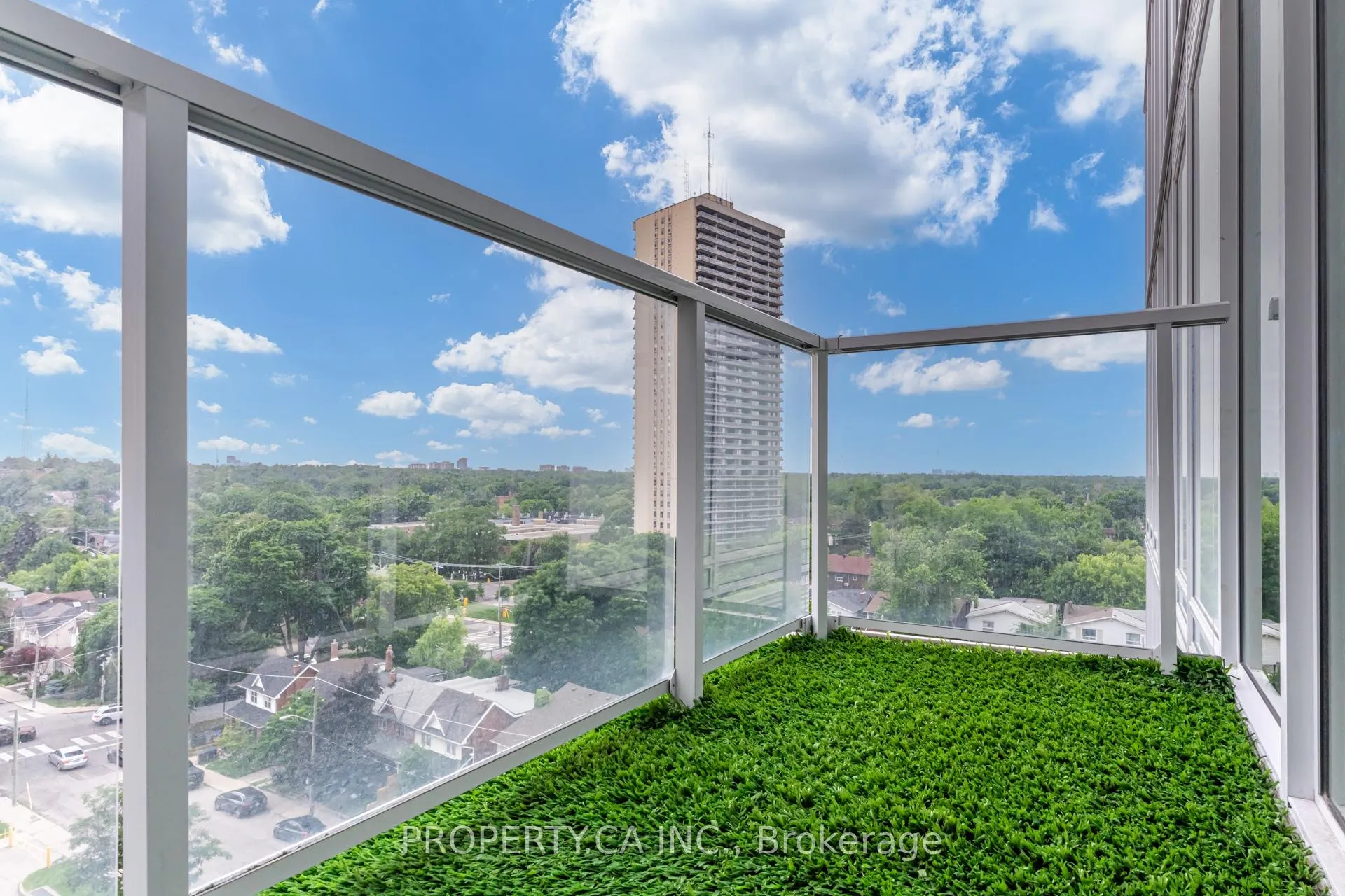Photo 24 of Unit 719, 33 Helendale Avenue, Toronto, Yonge-Eglinton — HOMEH