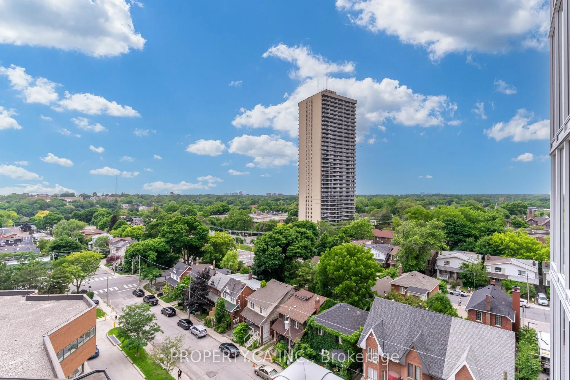 Photo 27 of Unit 719, 33 Helendale Avenue, Toronto, Yonge-Eglinton — HOMEH