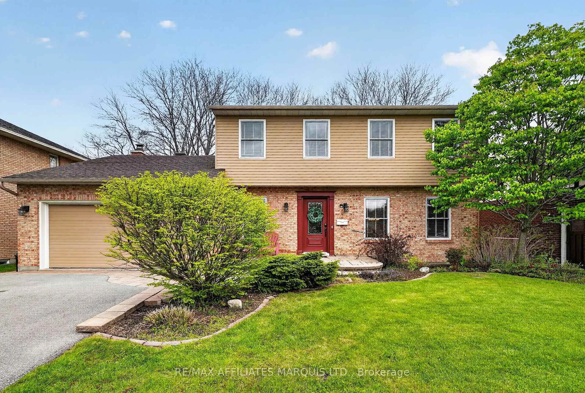 Photo 1 of 1613 Blakely Drive, Cornwall — HOMEH