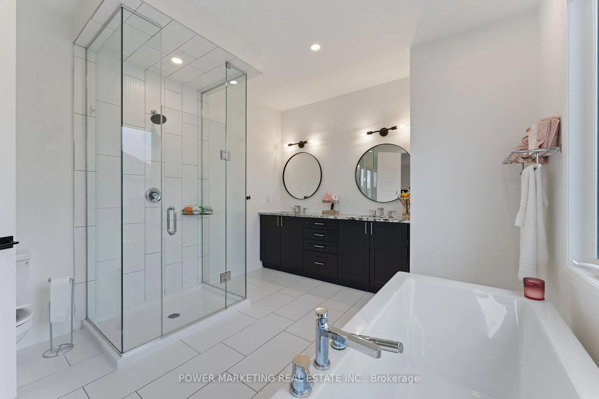 Photo 25 of 159 Celestial Grove, Ottawa, Barrhaven - Half Moon Bay — HOMEH