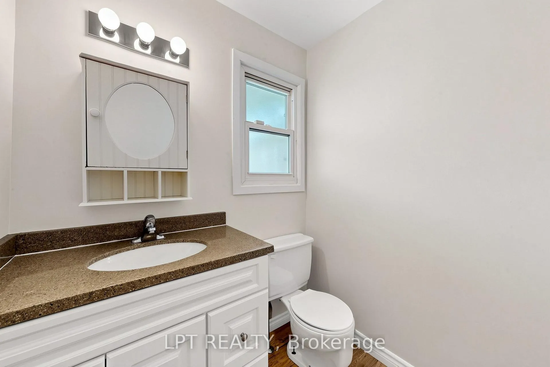 Photo 18 of Unit 32, 1055 Central Pk Boulevard N, Oshawa, Centennial — HOMEH