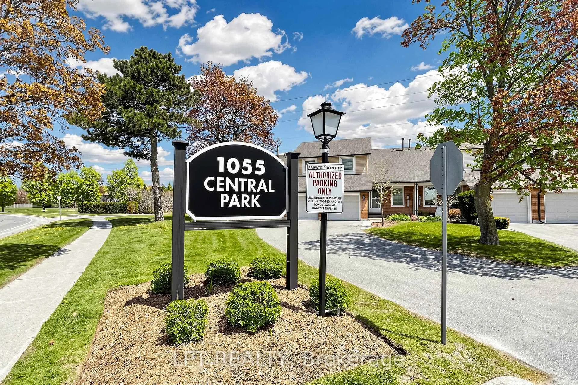 Photo 20 of Unit 32, 1055 Central Pk Boulevard N, Oshawa, Centennial — HOMEH
