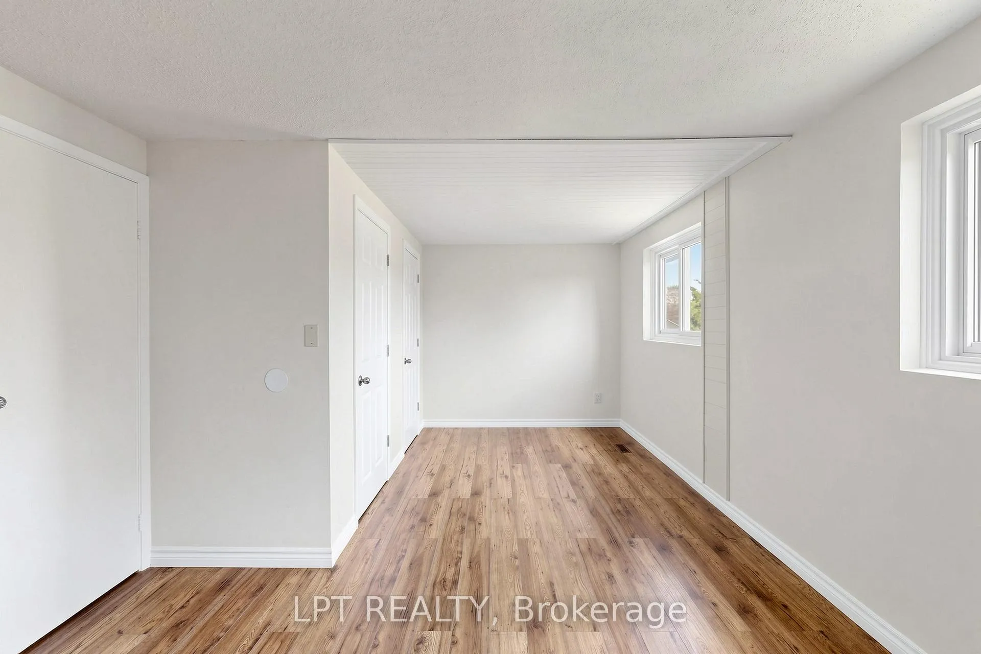 Photo 23 of Unit 32, 1055 Central Pk Boulevard N, Oshawa, Centennial — HOMEH