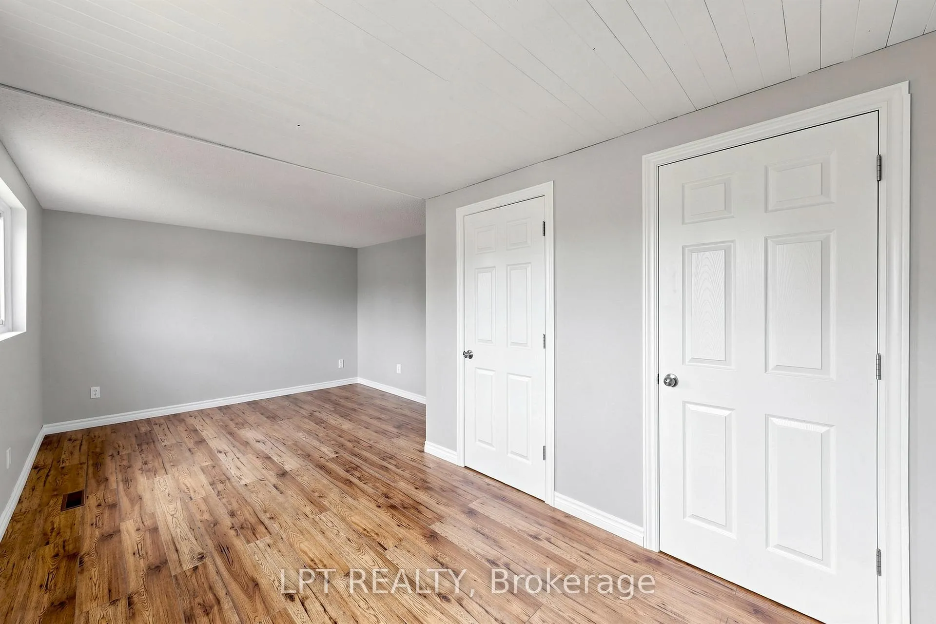 Photo 27 of Unit 32, 1055 Central Pk Boulevard N, Oshawa, Centennial — HOMEH