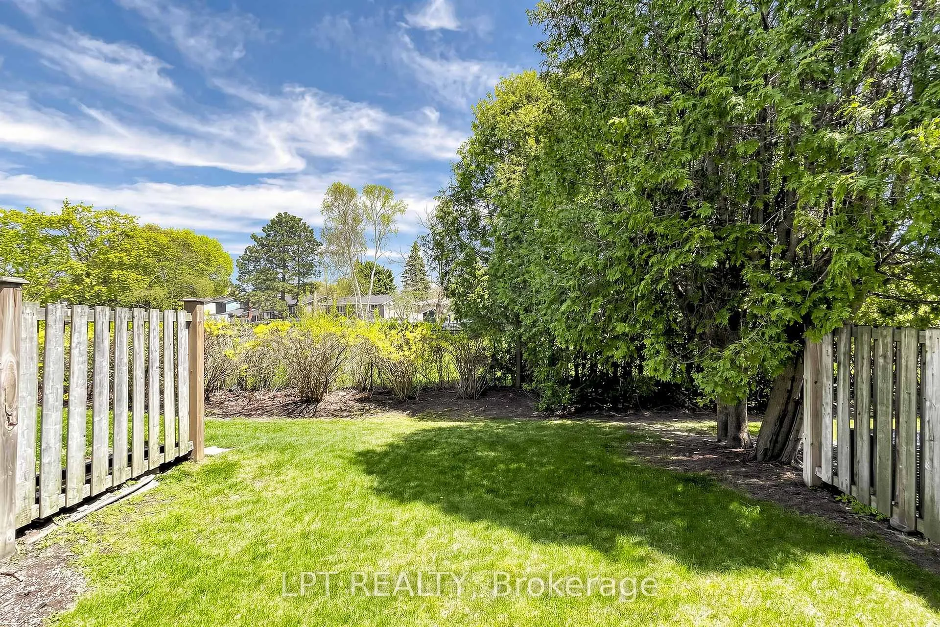 Photo 42 of Unit 32, 1055 Central Pk Boulevard N, Oshawa, Centennial — HOMEH