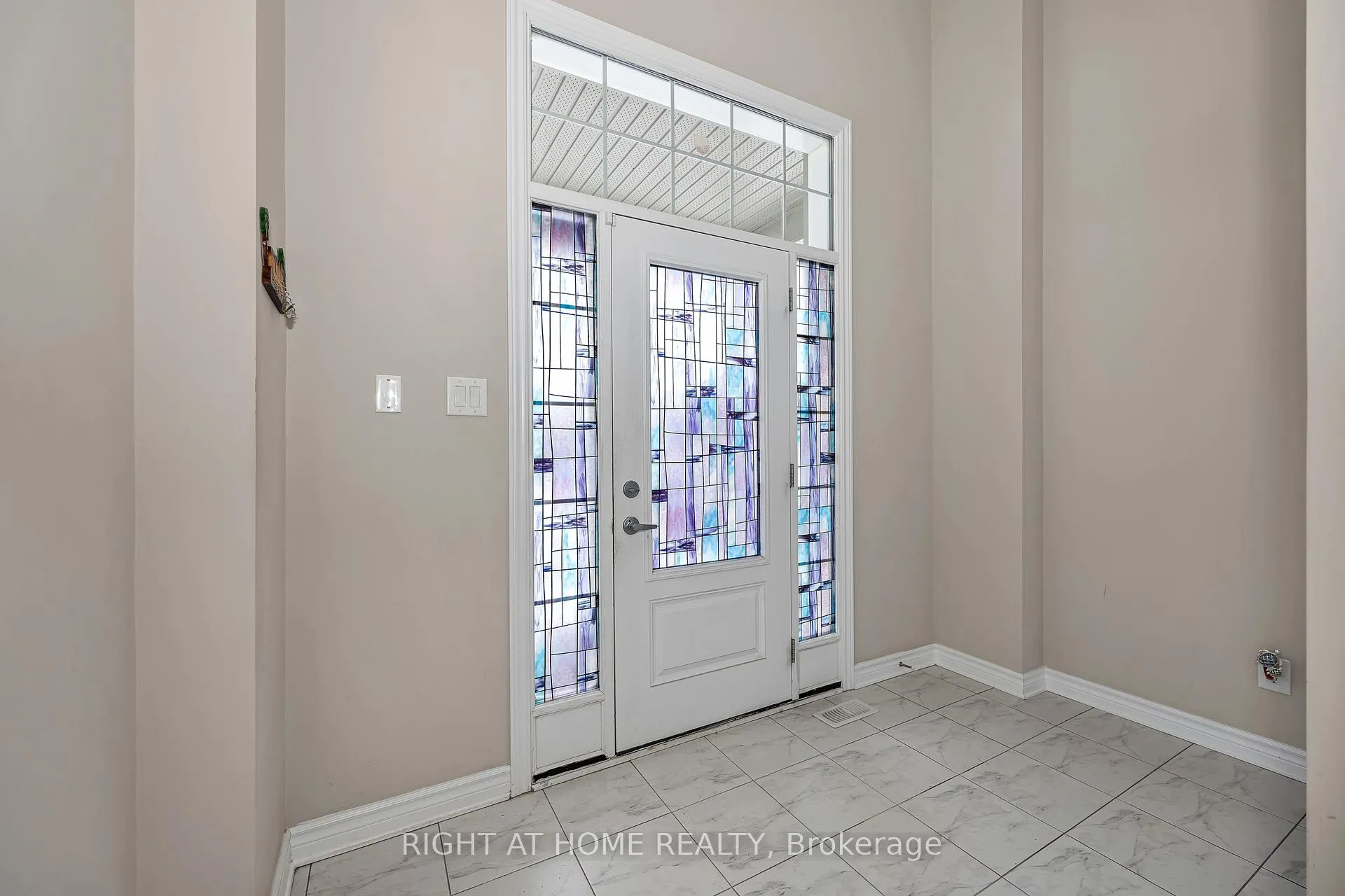 Photo 3 of 50 Boddington Street, Ottawa, Barrhaven - Half Moon Bay — HOMEH