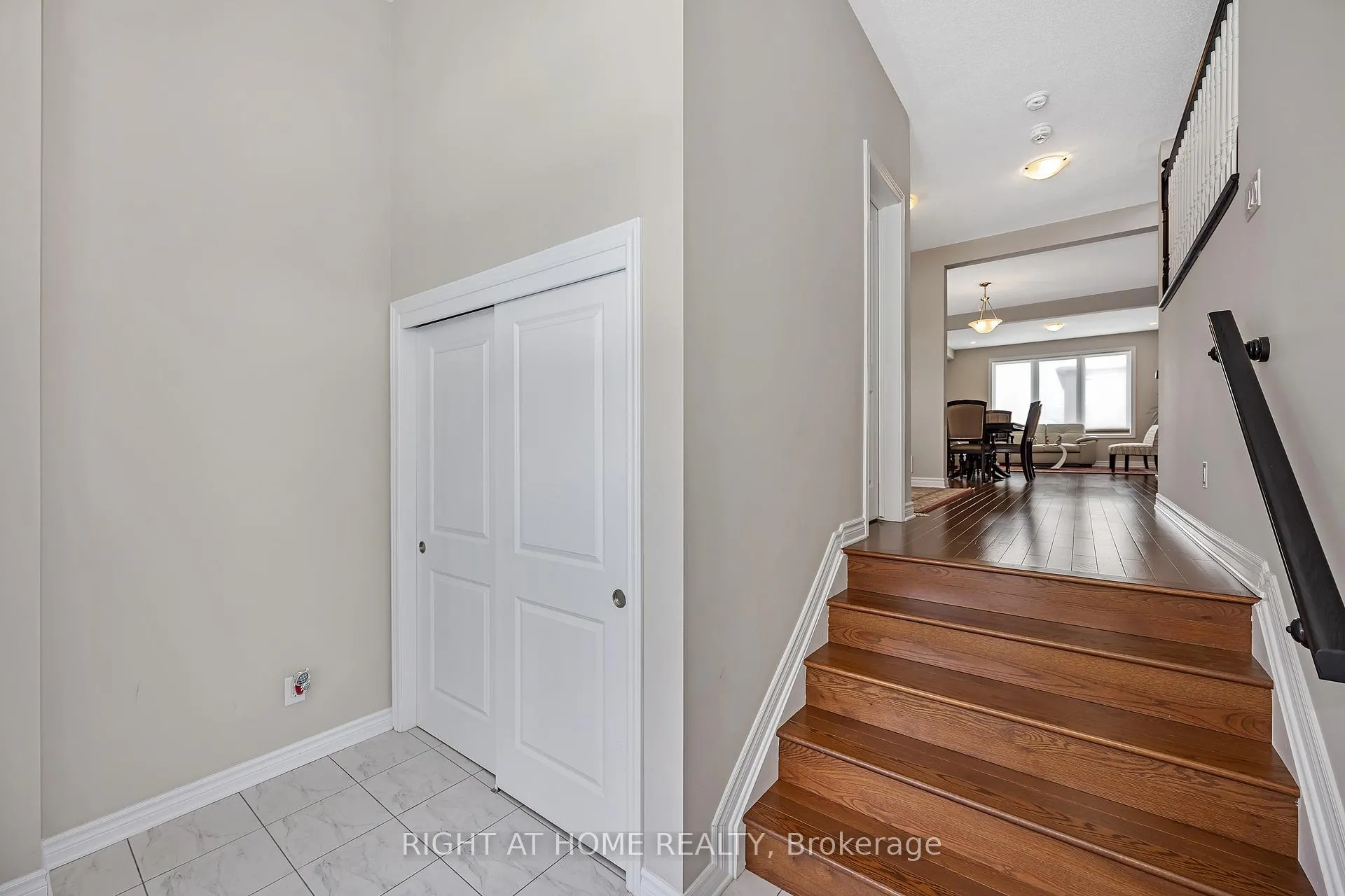 Photo 4 of 50 Boddington Street, Ottawa, Barrhaven - Half Moon Bay — HOMEH