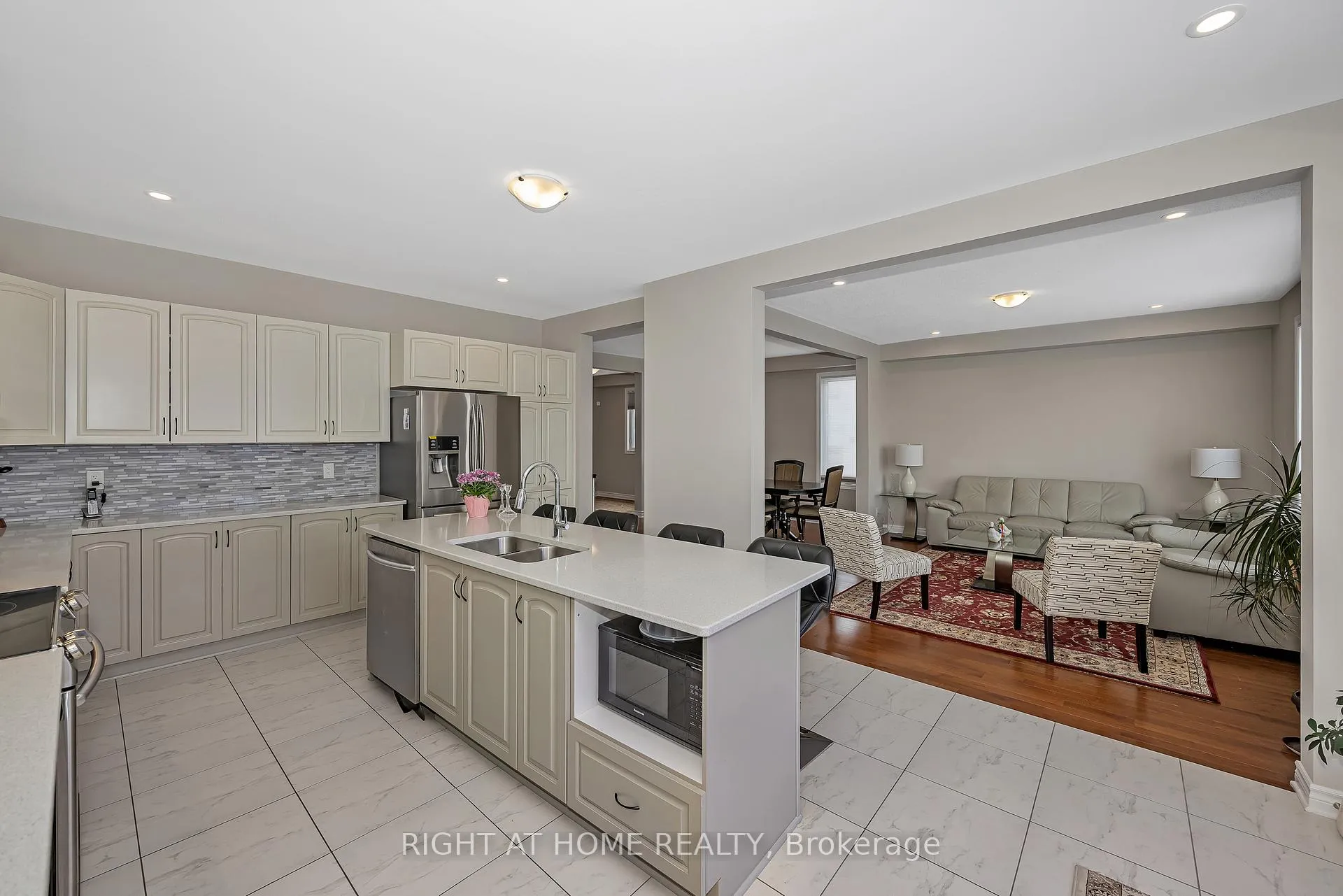 Photo 13 of 50 Boddington Street, Ottawa, Barrhaven - Half Moon Bay — HOMEH