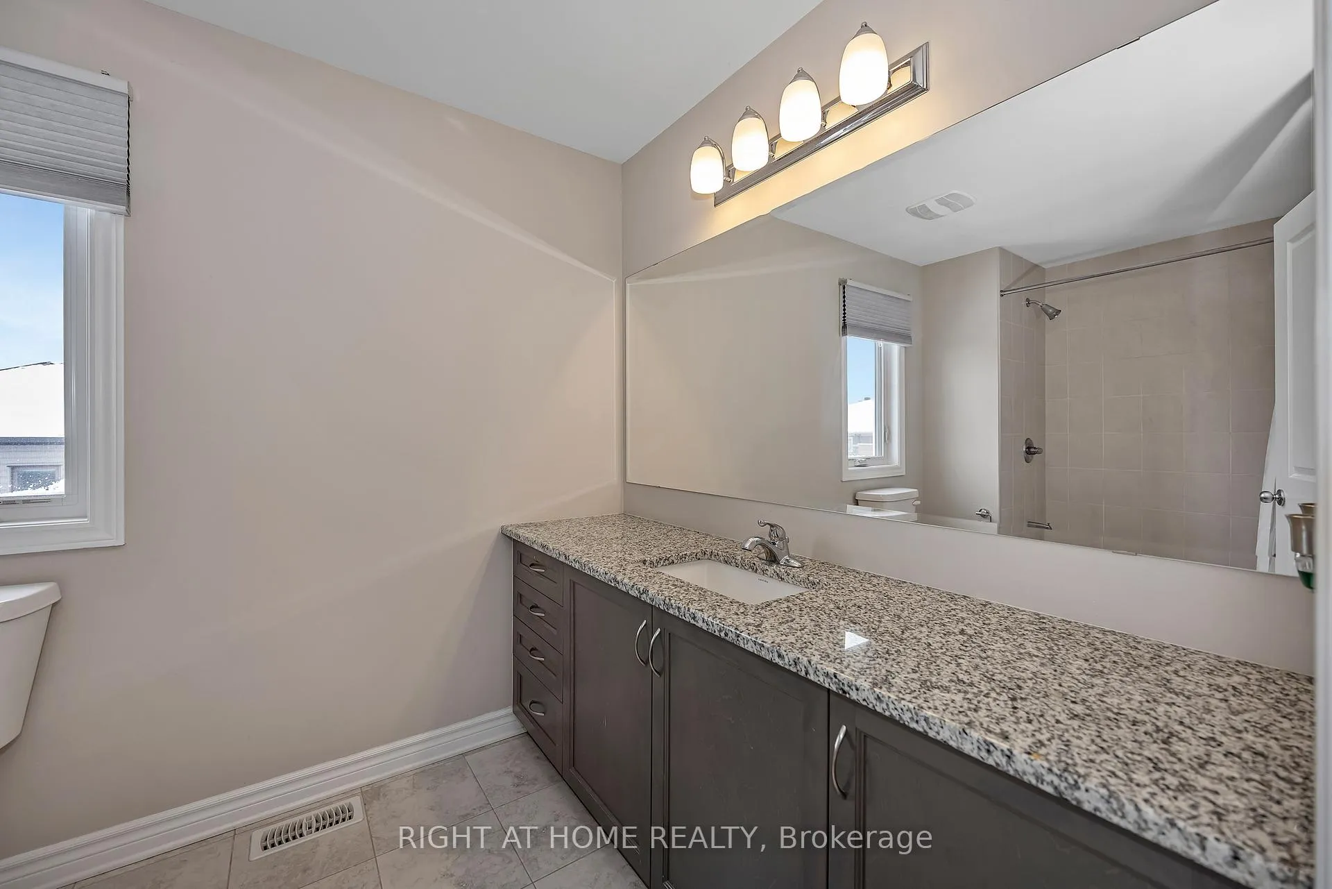 Photo 30 of 50 Boddington Street, Ottawa, Barrhaven - Half Moon Bay — HOMEH