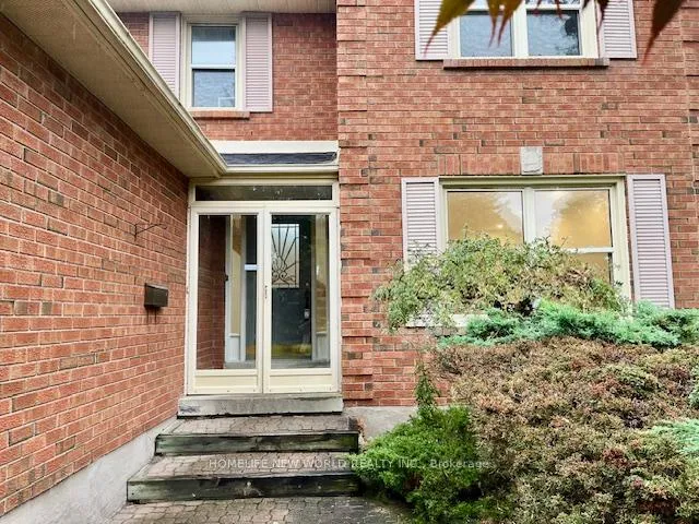 Photo 2 of 52 Fairholme Drive, Markham, Unionville — HOMEH