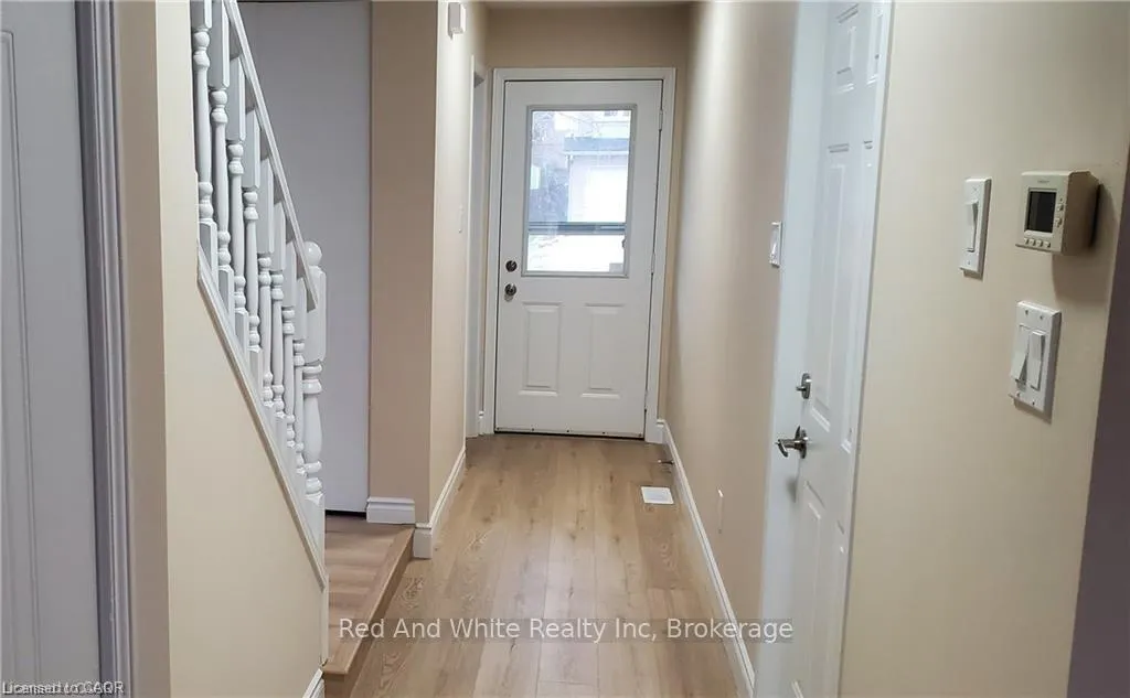 Photo 8 of 725 Paris Boulevard, Waterloo — HOMEH