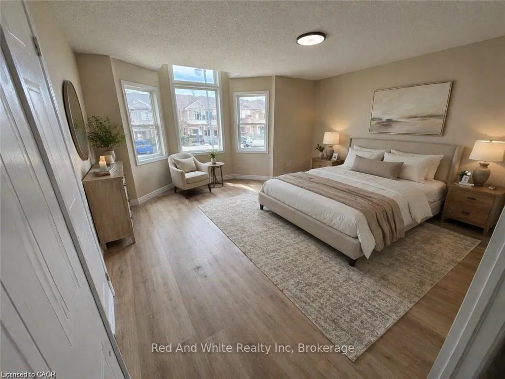Photo 15 of 725 Paris Boulevard, Waterloo — HOMEH