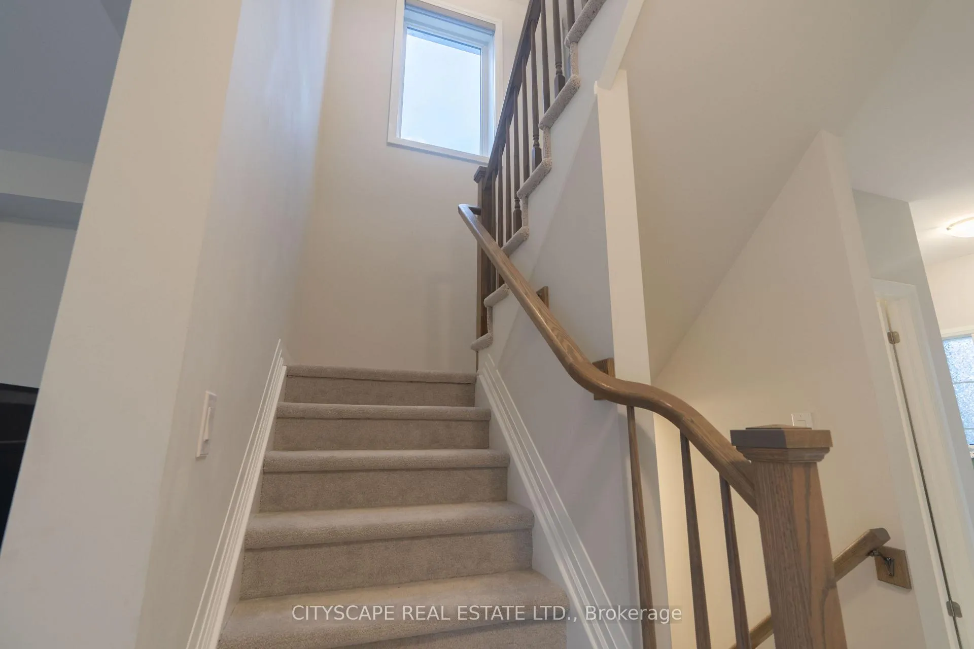 Photo 7 of 9259 White Oak Avenue, Niagara Falls, Lyons Creek — HOMEH